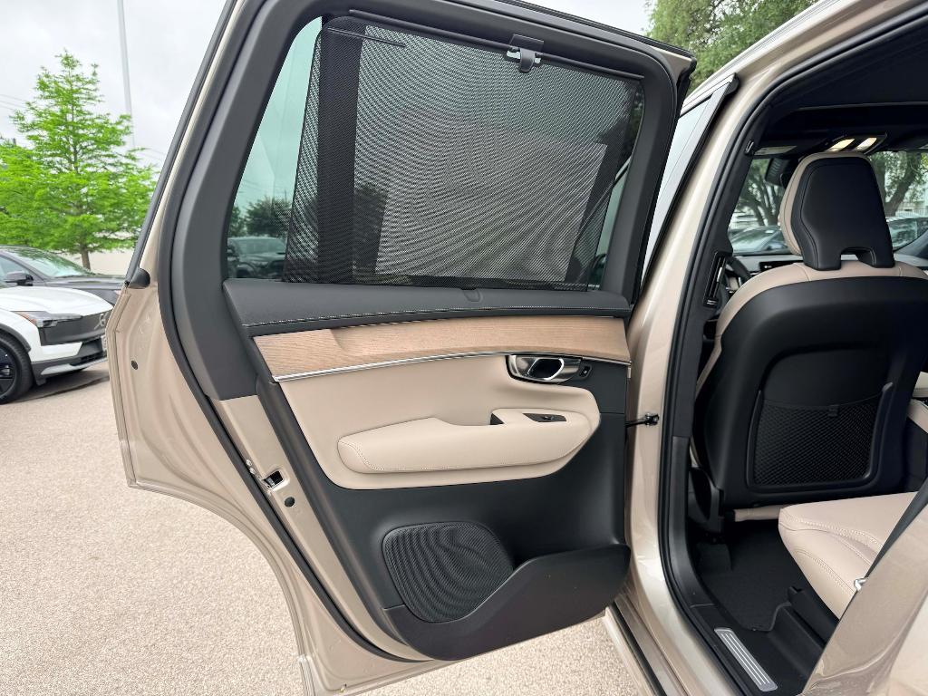 new 2026 Volvo XC90 Plug-In Hybrid car, priced at $87,745