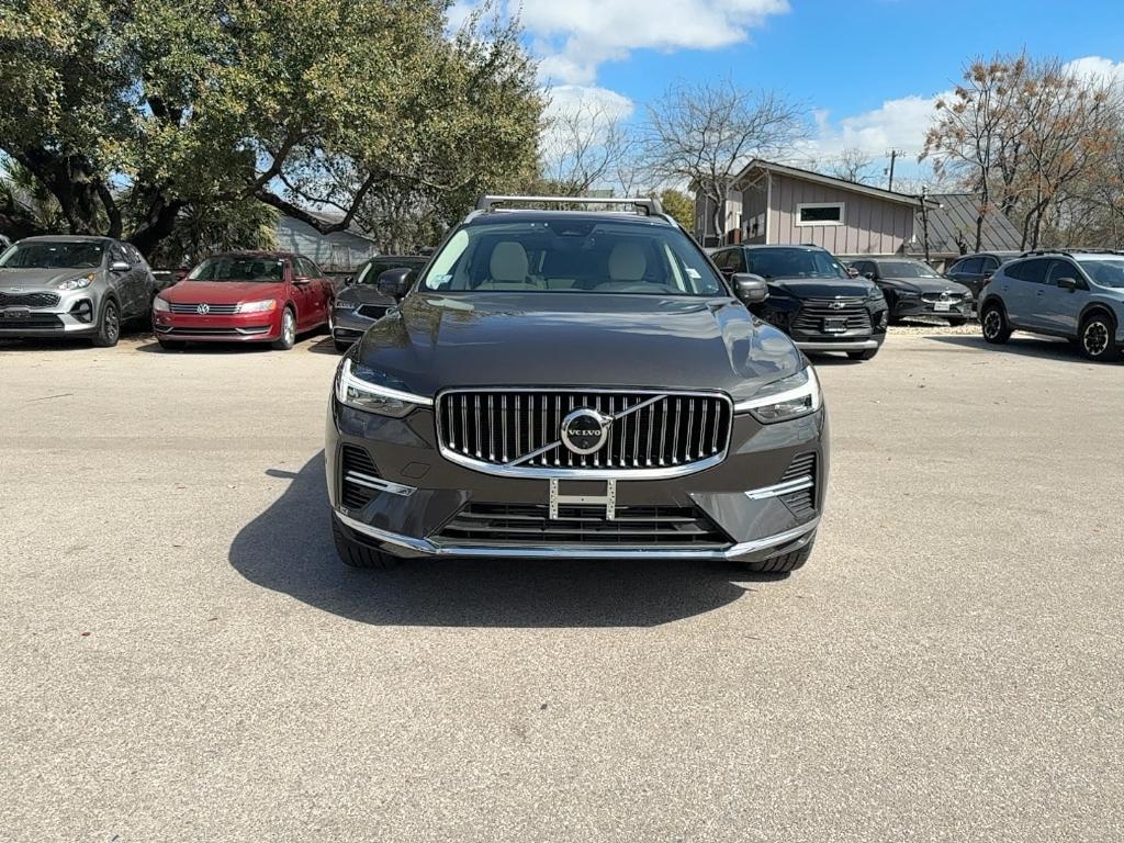 used 2023 Volvo XC60 Recharge Plug-In Hybrid car, priced at $39,033