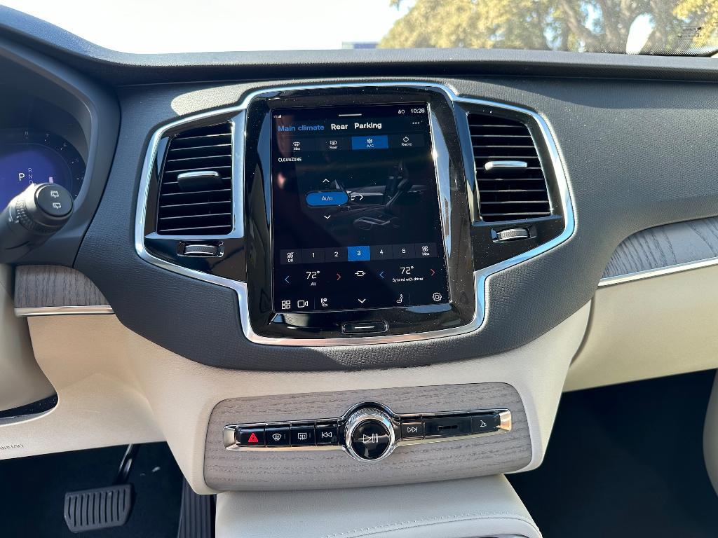 new 2025 Volvo XC90 car, priced at $62,265