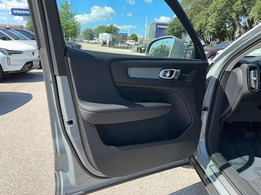 used 2025 Volvo XC40 car, priced at $46,015