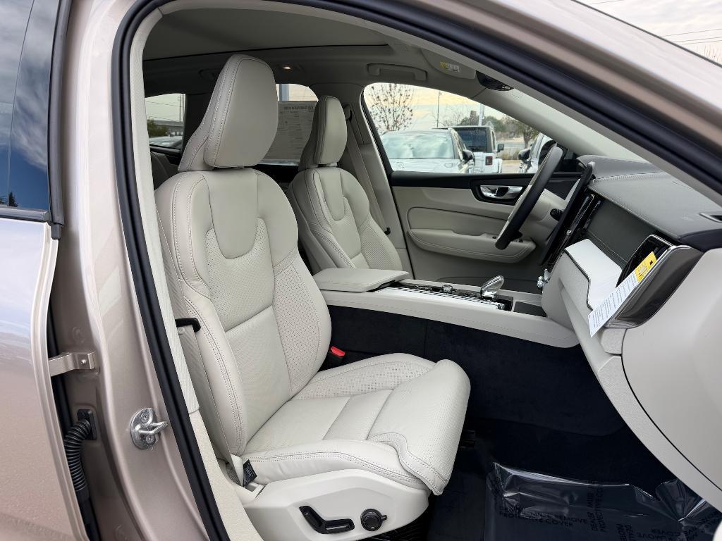 new 2026 Volvo XC60 Plug-In Hybrid car, priced at $75,235