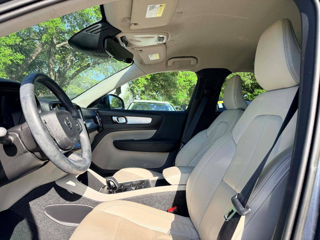 used 2022 Volvo XC40 car, priced at $23,772