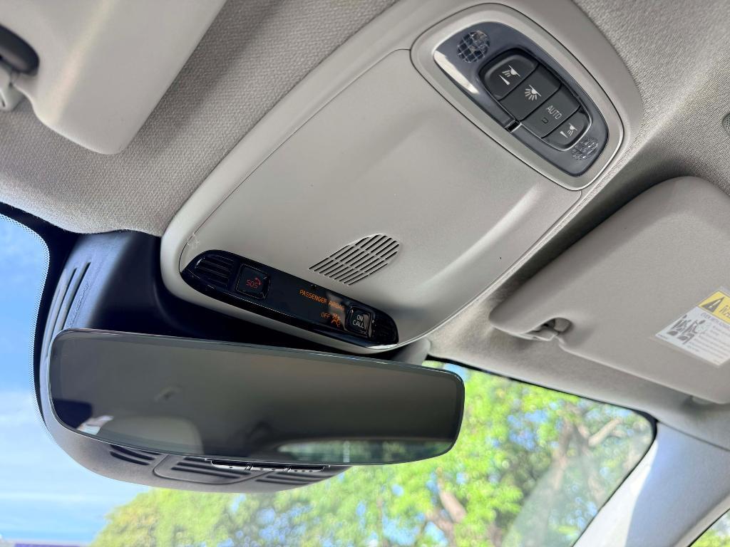 used 2022 Volvo XC40 car, priced at $23,772