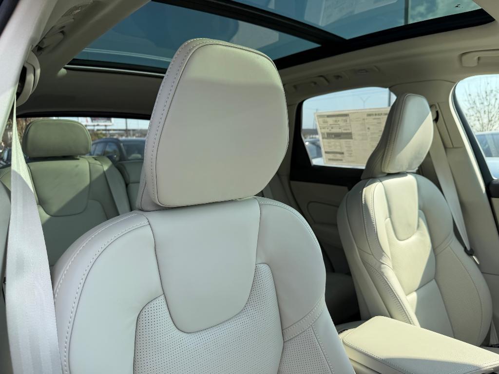 new 2026 Volvo XC60 Plug-In Hybrid car, priced at $75,355