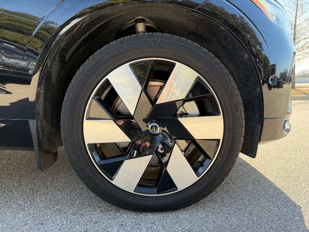 used 2024 Volvo XC60 Recharge Plug-In Hybrid car, priced at $52,645