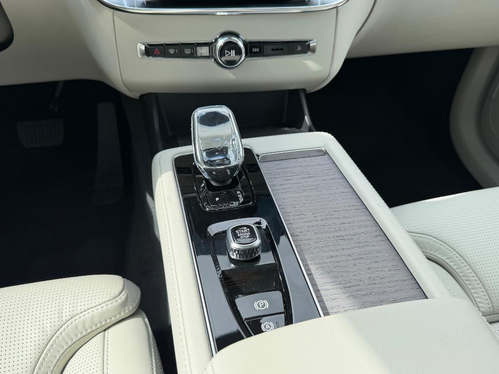 new 2026 Volvo XC90 Plug-In Hybrid car, priced at $85,113