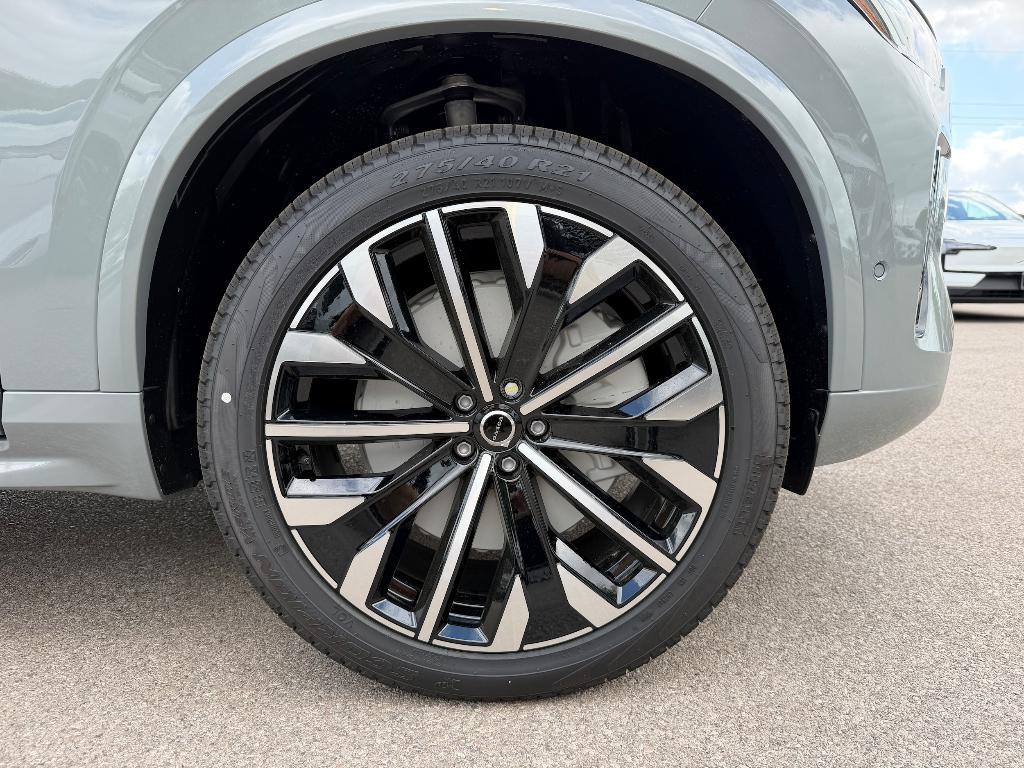 new 2026 Volvo XC90 Plug-In Hybrid car, priced at $85,113