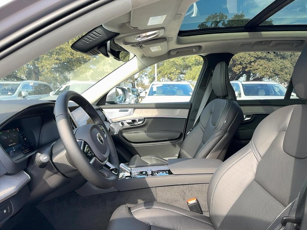 new 2026 Volvo XC90 Plug-In Hybrid car, priced at $87,467