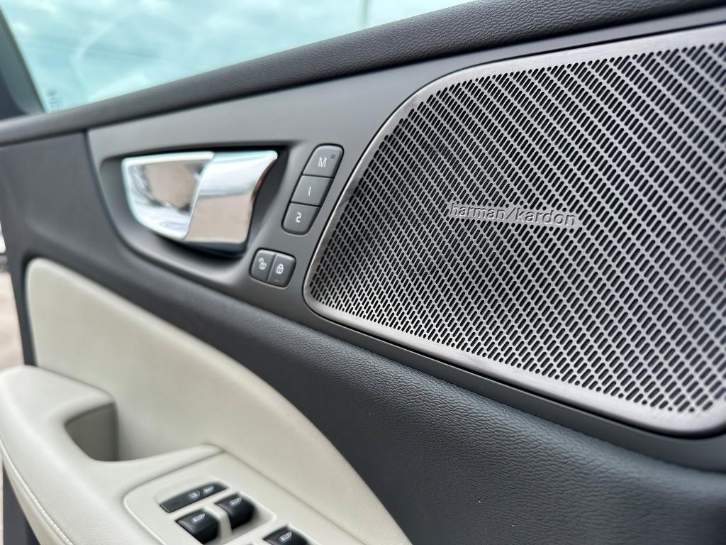 new 2025 Volvo V60 Cross Country car, priced at $53,525