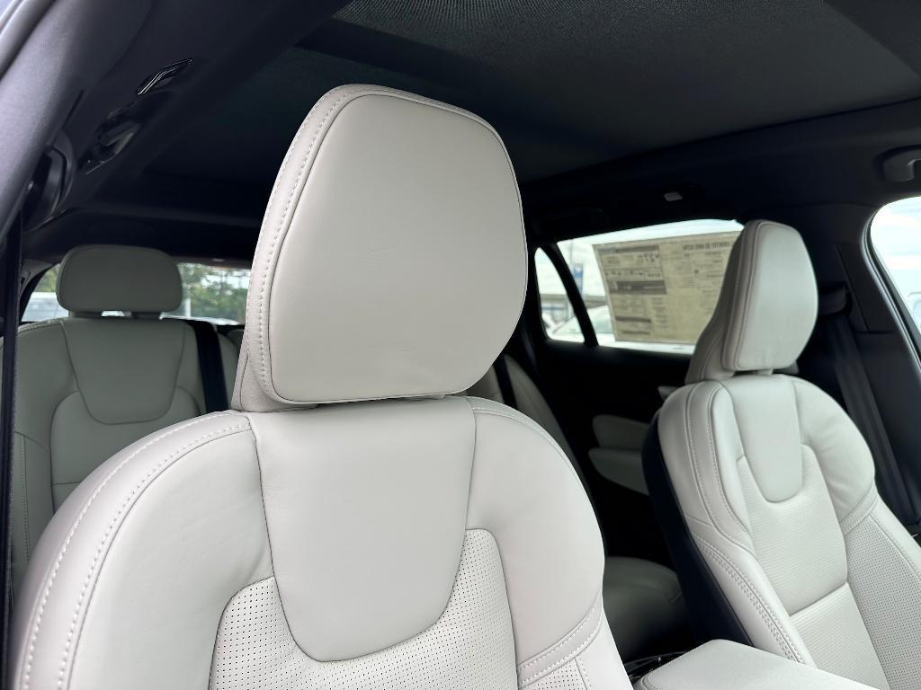 new 2025 Volvo V60 Cross Country car, priced at $53,525