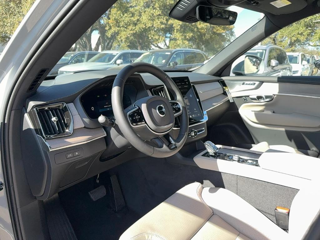 new 2026 Volvo XC90 Plug-In Hybrid car, priced at $83,325