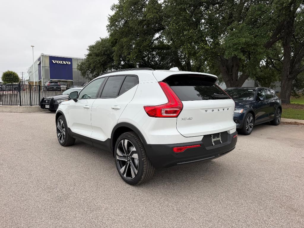 new 2026 Volvo XC40 car, priced at $51,567
