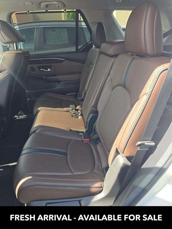 used 2024 Honda Pilot car, priced at $43,875