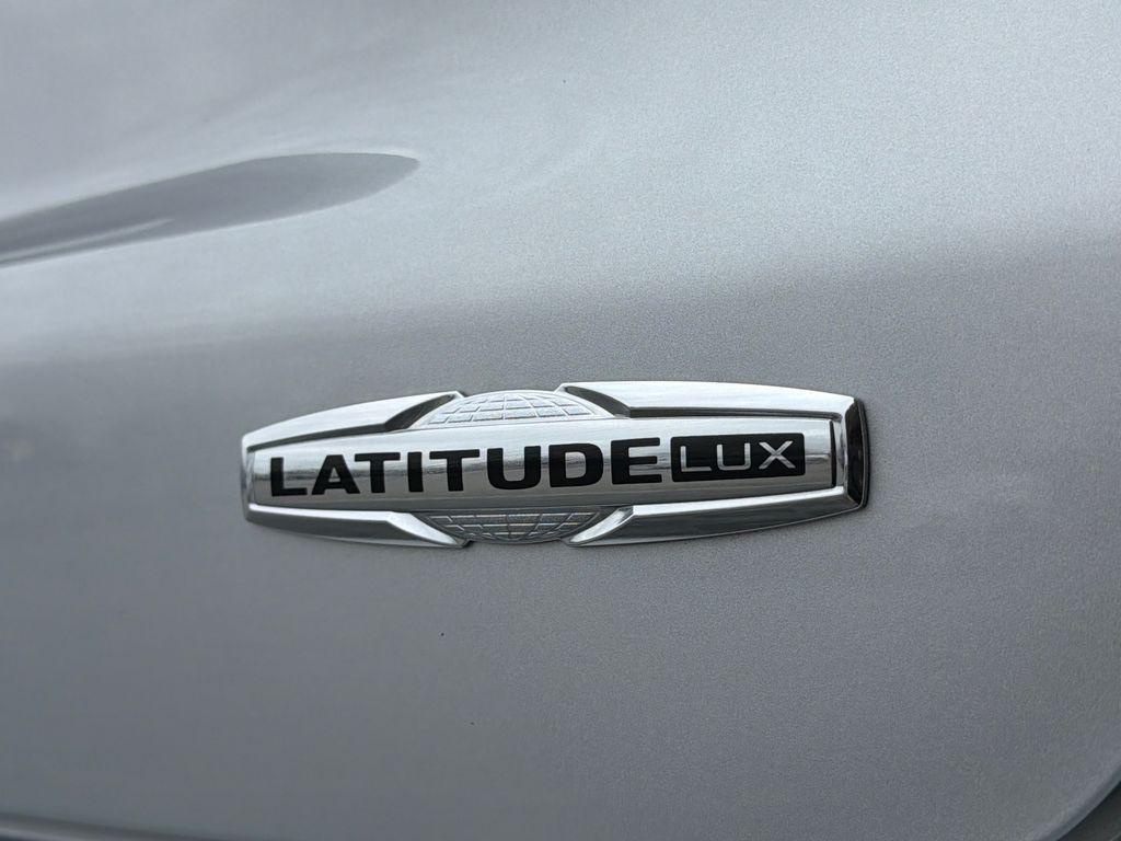 used 2024 Jeep Compass car, priced at $22,621