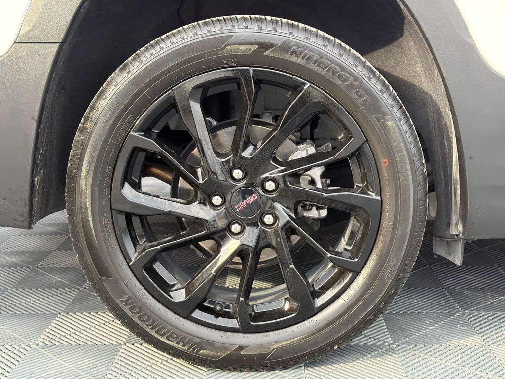used 2024 GMC Terrain car, priced at $24,954