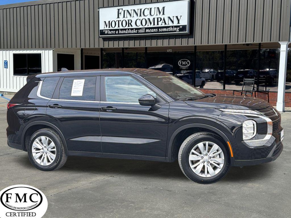 used 2025 Mitsubishi Outlander car, priced at $24,860