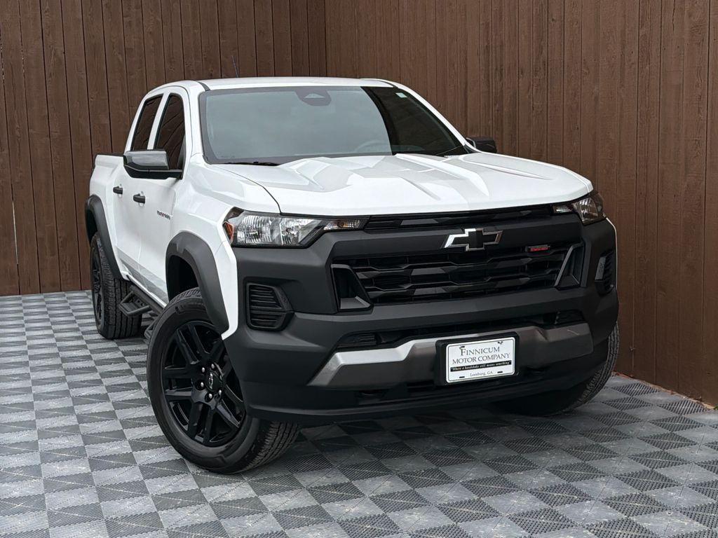 used 2025 Chevrolet Colorado car, priced at $40,104
