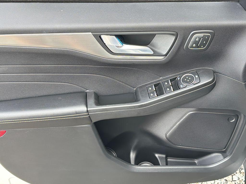 used 2022 Ford Escape car, priced at $26,453