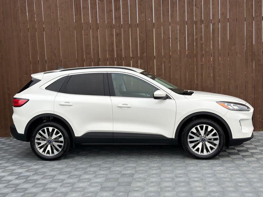 used 2022 Ford Escape car, priced at $26,453