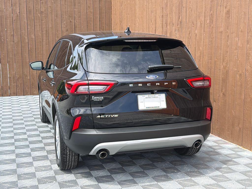 used 2025 Ford Escape car, priced at $25,299