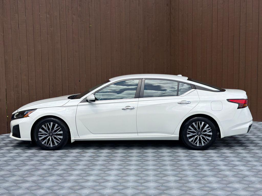 used 2023 Nissan Altima car, priced at $26,007