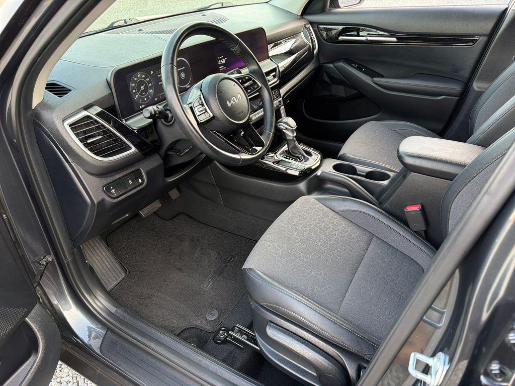 used 2024 Kia Seltos car, priced at $24,551