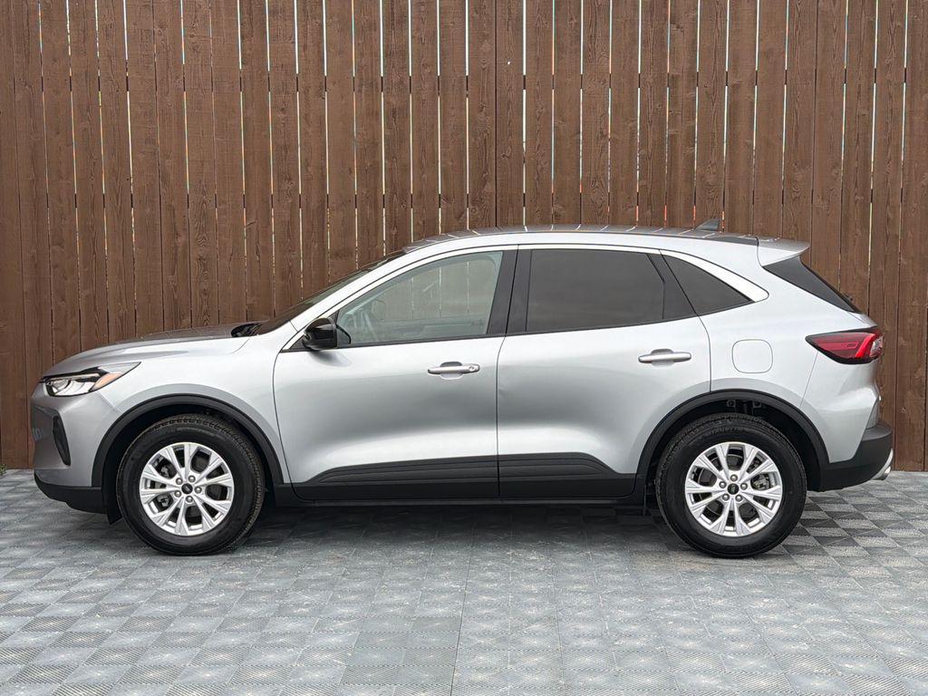 used 2024 Ford Escape car, priced at $22,200
