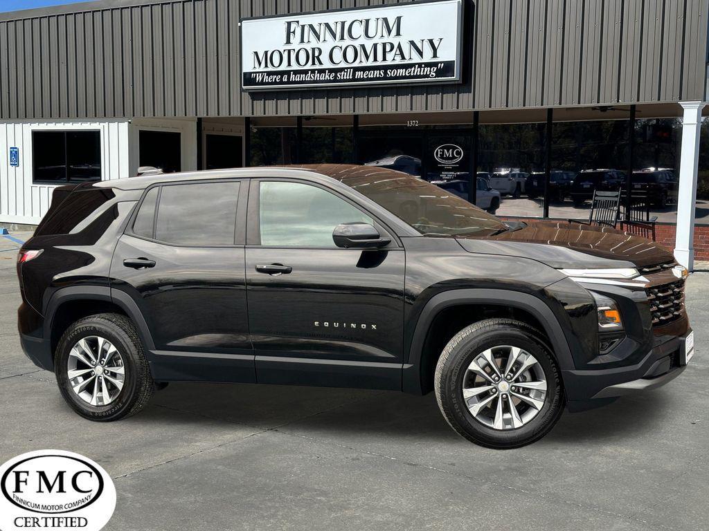used 2025 Chevrolet Equinox car, priced at $27,624