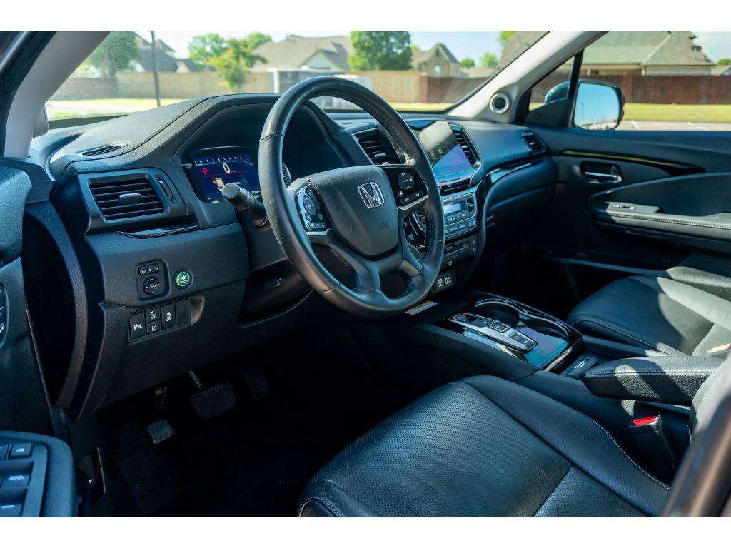 used 2022 Honda Pilot car, priced at $32,850