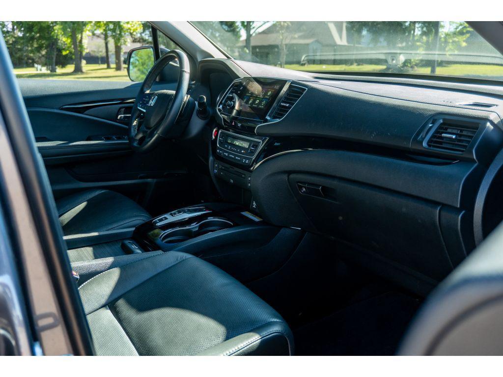 used 2022 Honda Pilot car, priced at $32,850