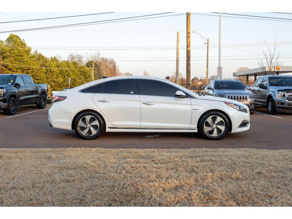 used 2016 Hyundai Sonata Hybrid car, priced at $9,500