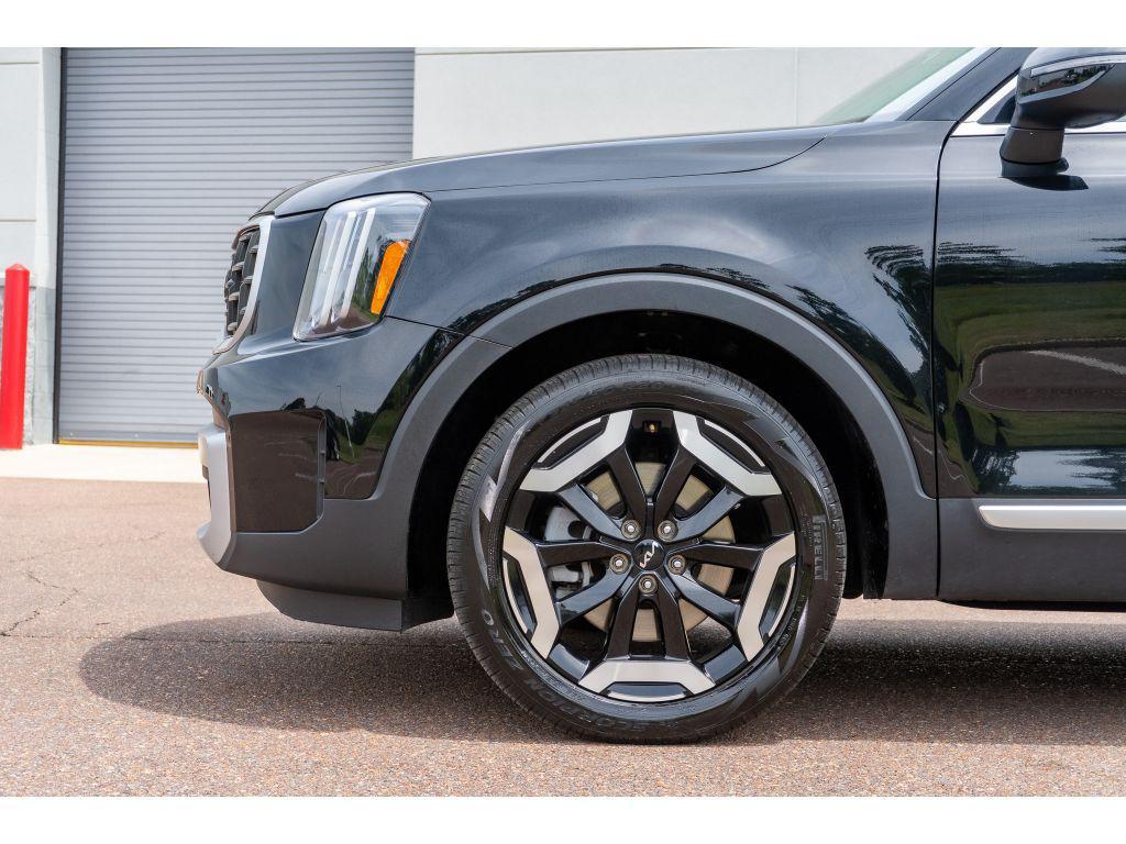 used 2025 Kia Telluride car, priced at $36,884