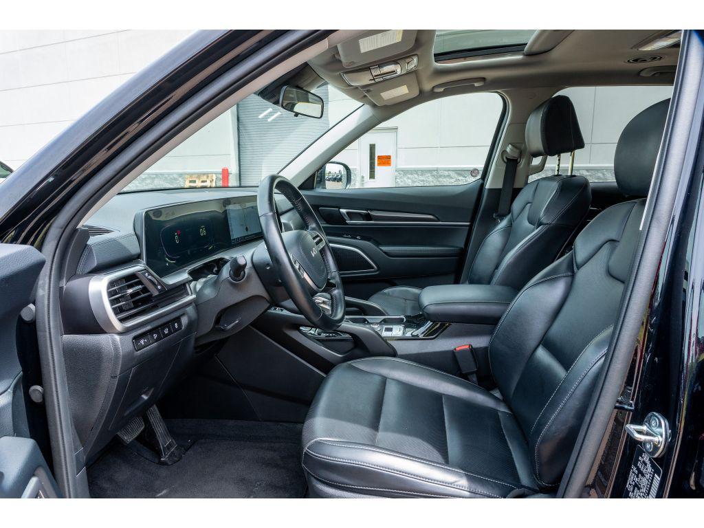 used 2025 Kia Telluride car, priced at $36,884