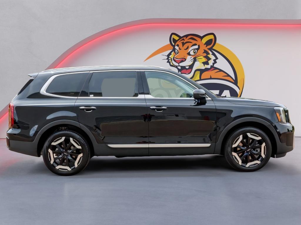 used 2025 Kia Telluride car, priced at $36,884