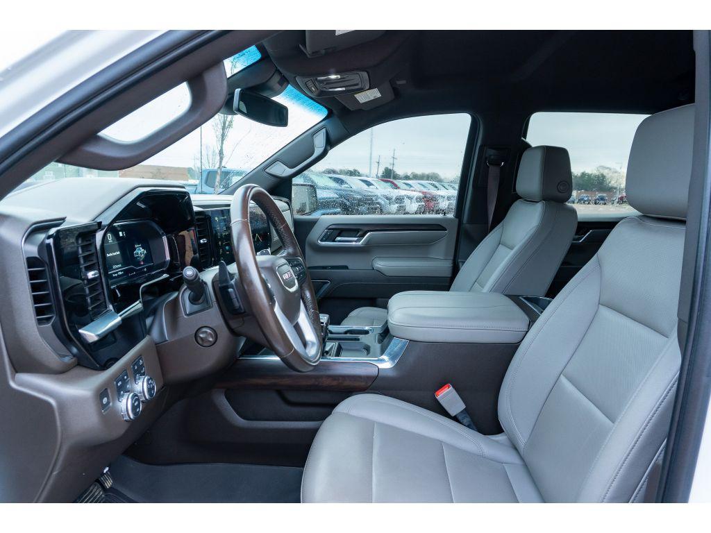 used 2023 GMC Sierra 1500 car, priced at $43,595