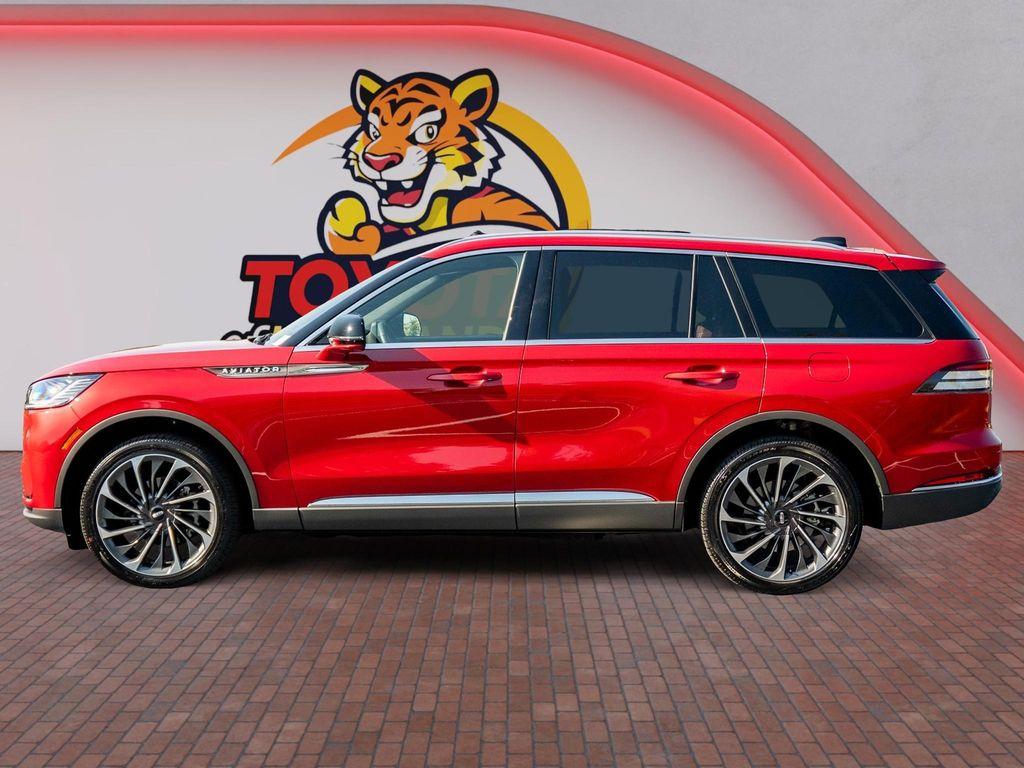 used 2026 Lincoln Aviator car, priced at $65,425
