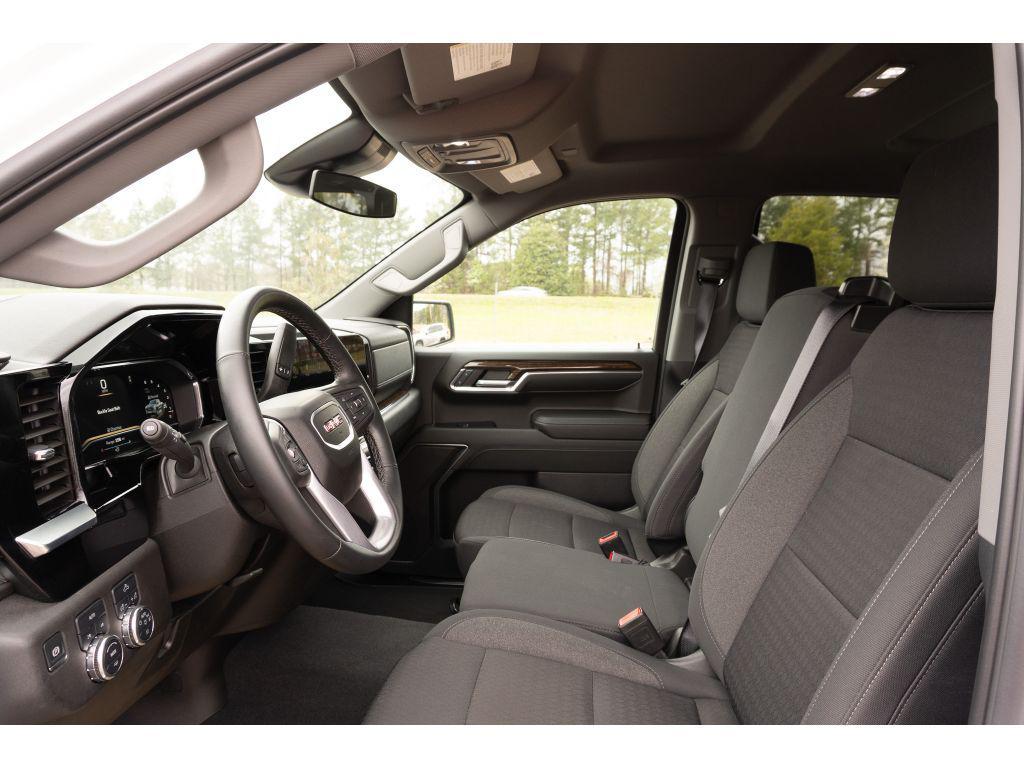 used 2024 GMC Sierra 1500 car, priced at $43,262