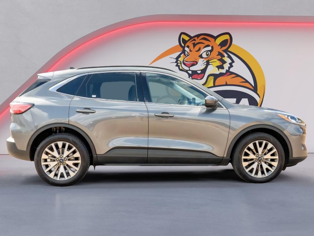 used 2022 Ford Escape car, priced at $24,652