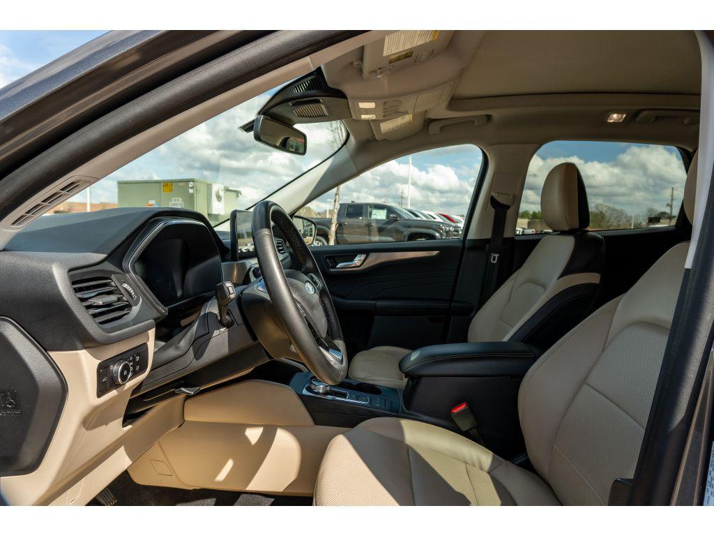 used 2022 Ford Escape car, priced at $24,652