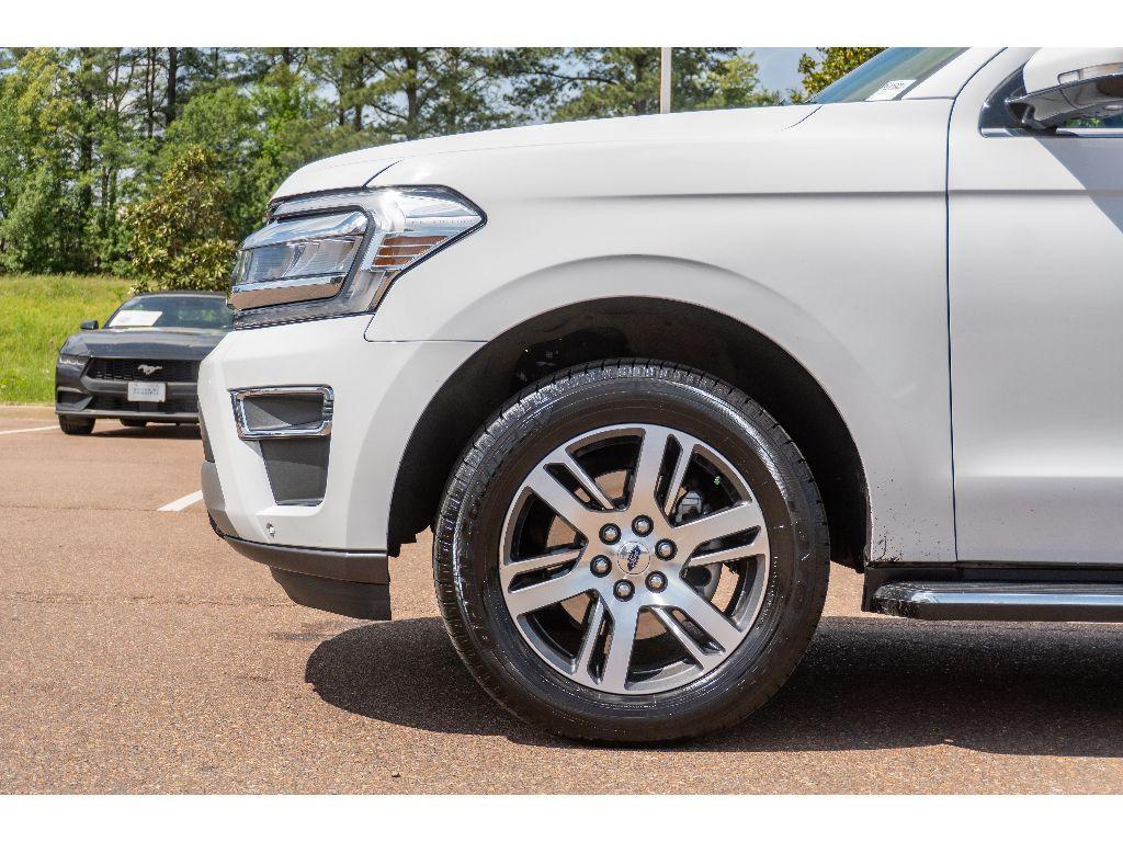 used 2023 Ford Expedition car, priced at $39,403