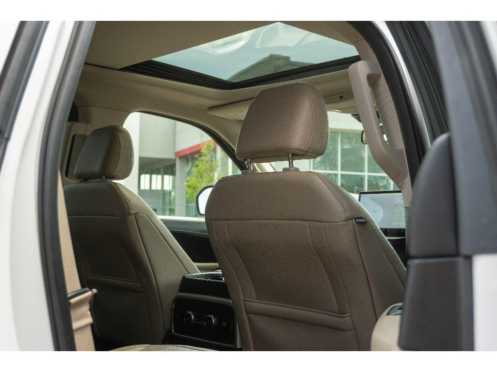 used 2023 Ford Expedition car, priced at $39,403