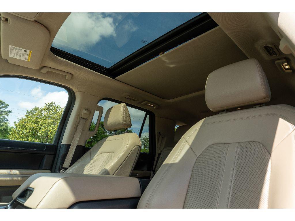 used 2023 Ford Expedition car, priced at $39,403