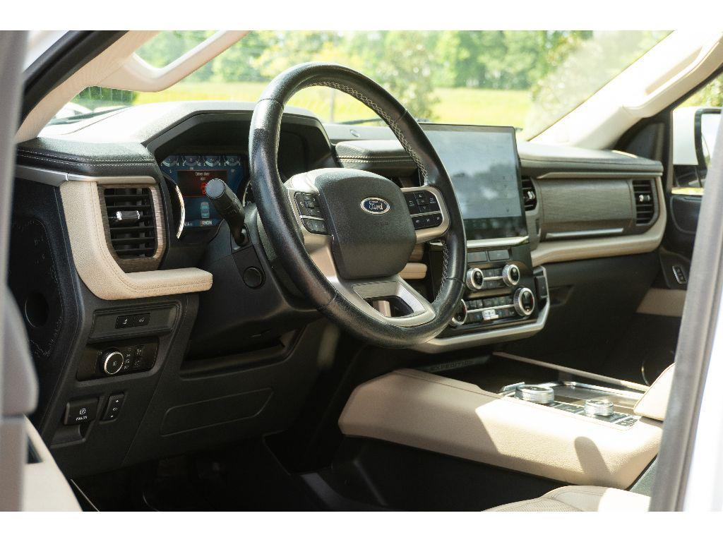 used 2023 Ford Expedition car, priced at $39,403
