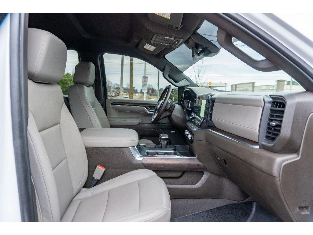 used 2023 GMC Sierra 1500 car, priced at $45,199