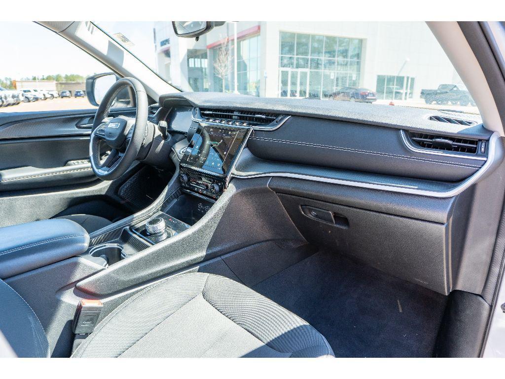 used 2024 Jeep Grand Cherokee L car, priced at $32,829