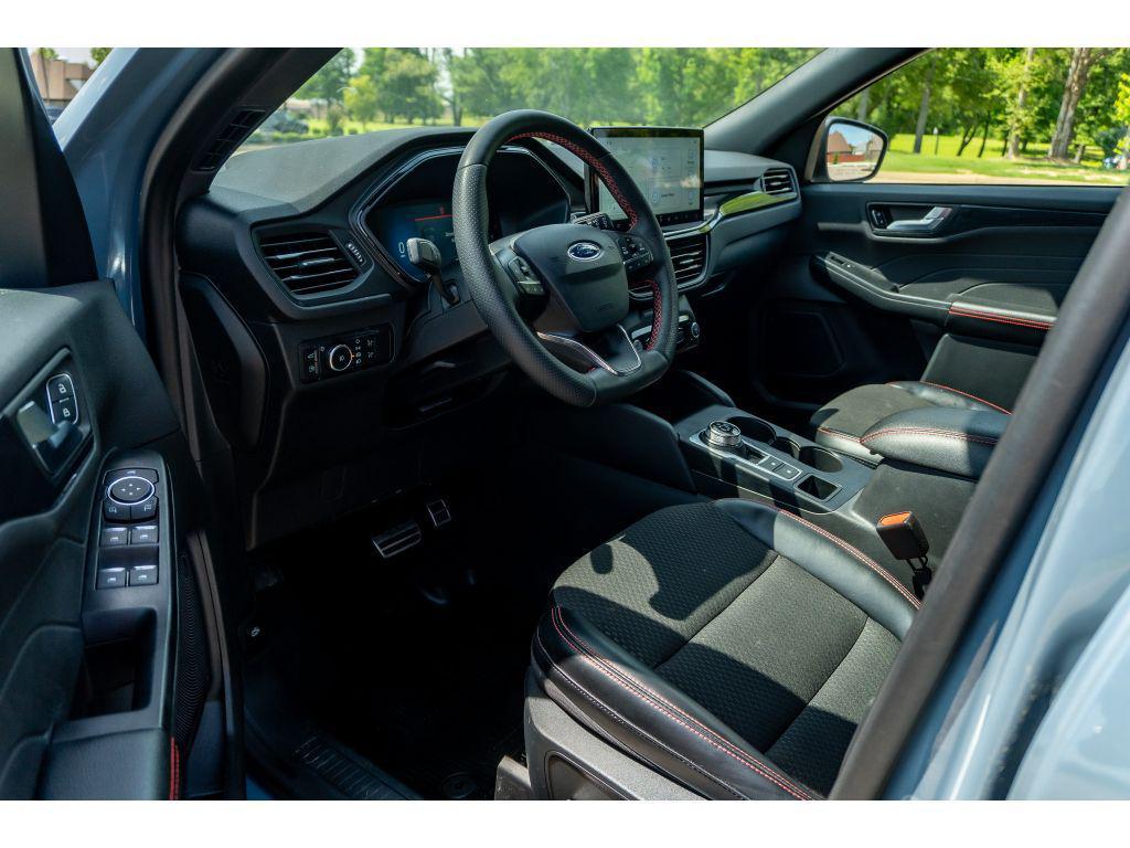 used 2024 Ford Escape car, priced at $25,257