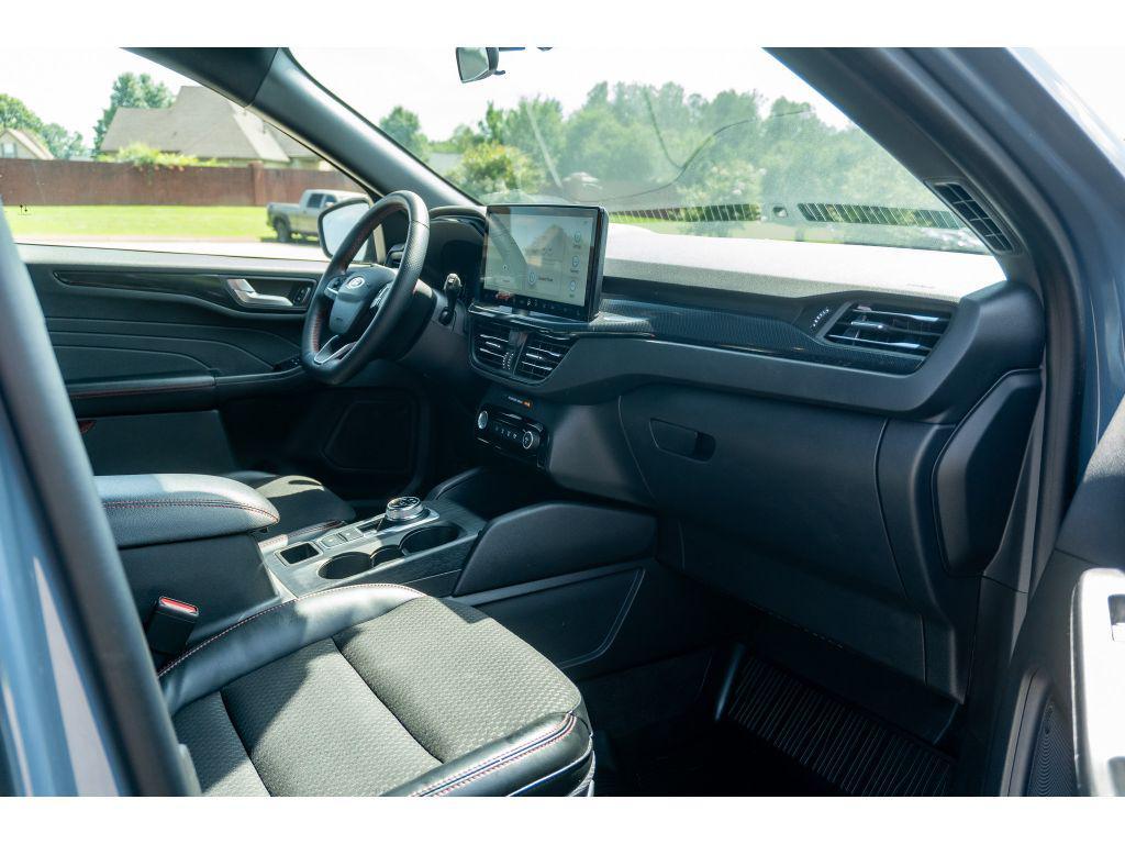 used 2024 Ford Escape car, priced at $25,257