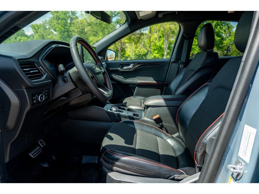 used 2024 Ford Escape car, priced at $25,257