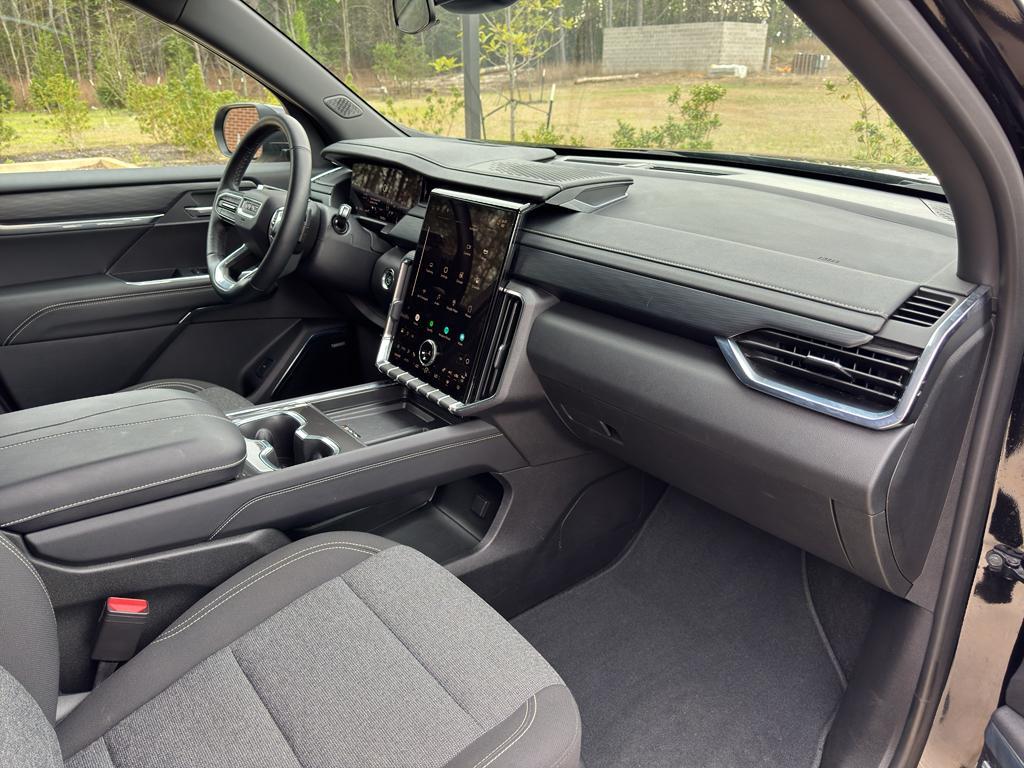 used 2025 GMC Acadia car, priced at $39,446