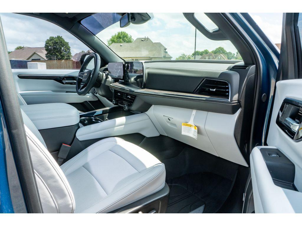 used 2025 Chevrolet Tahoe car, priced at $73,925